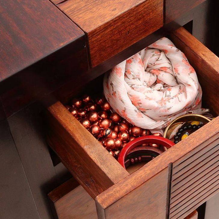 Magnum Chest Of Five Drawers Honey